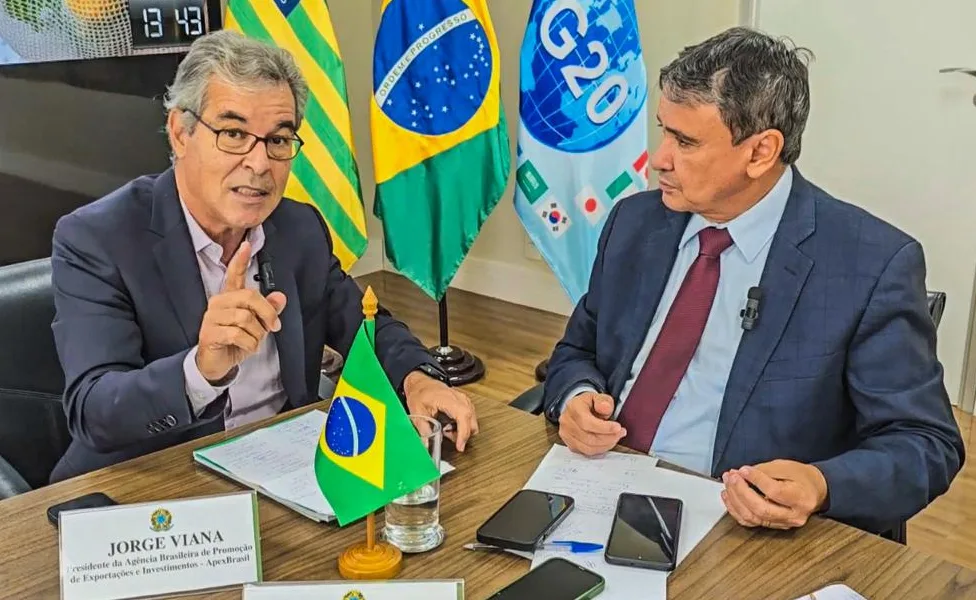 Lula vai antecipar R$ 90 milhões do Bolsa Família, enviar 22 mil sacolões e criar linha de crédito para o Acre