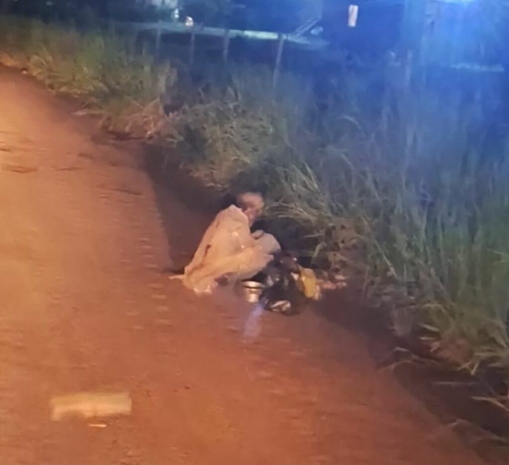 Idoso abandonado é encontrado deitado às margens de ramal no Acre