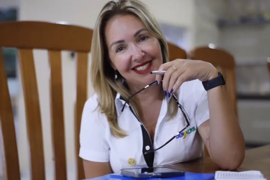 Sula Ximenes é a primeira mulher a presidir o Deracre