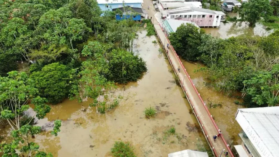 Rio Madeira está próximo da cota de alerta e águas já começam a atingir comunidades