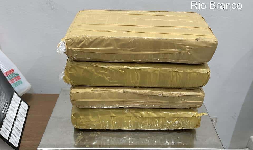 No Acre, mulher é presa por tráfico de drogas