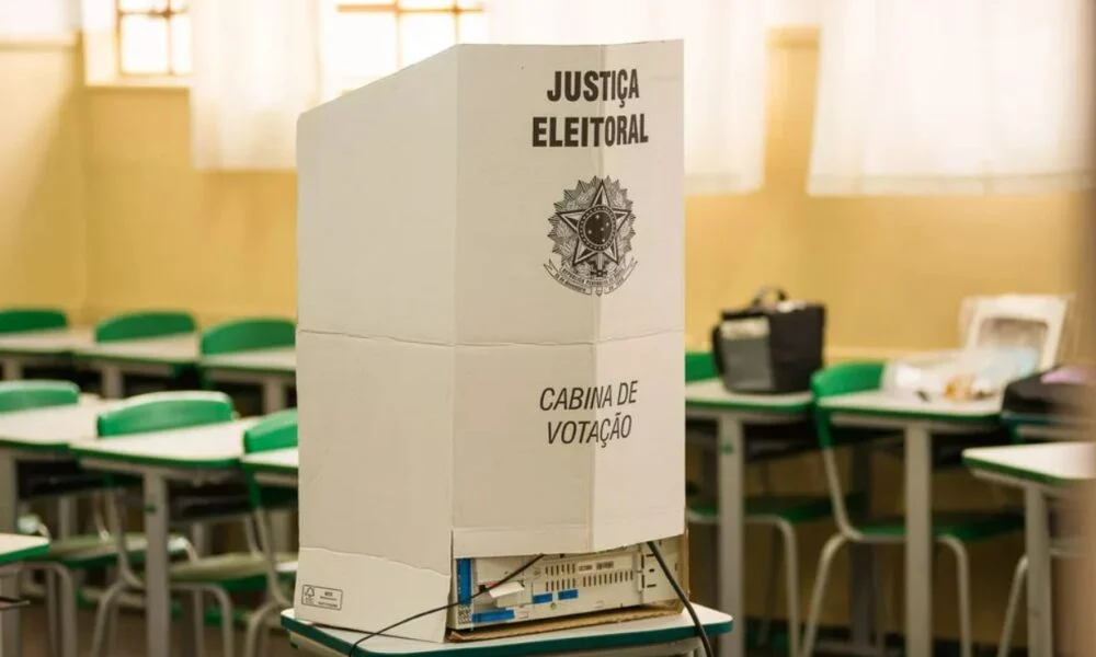 Secretários municipais ou estaduais precisam se afastar dos cargos até o próximo sábado (6)