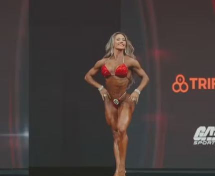 Conhecida como ‘Ferrari Humana’, fisiculturista brasileira rebate críticas: ‘Eu gosto, meu marido acha bonito, então está tudo certo’