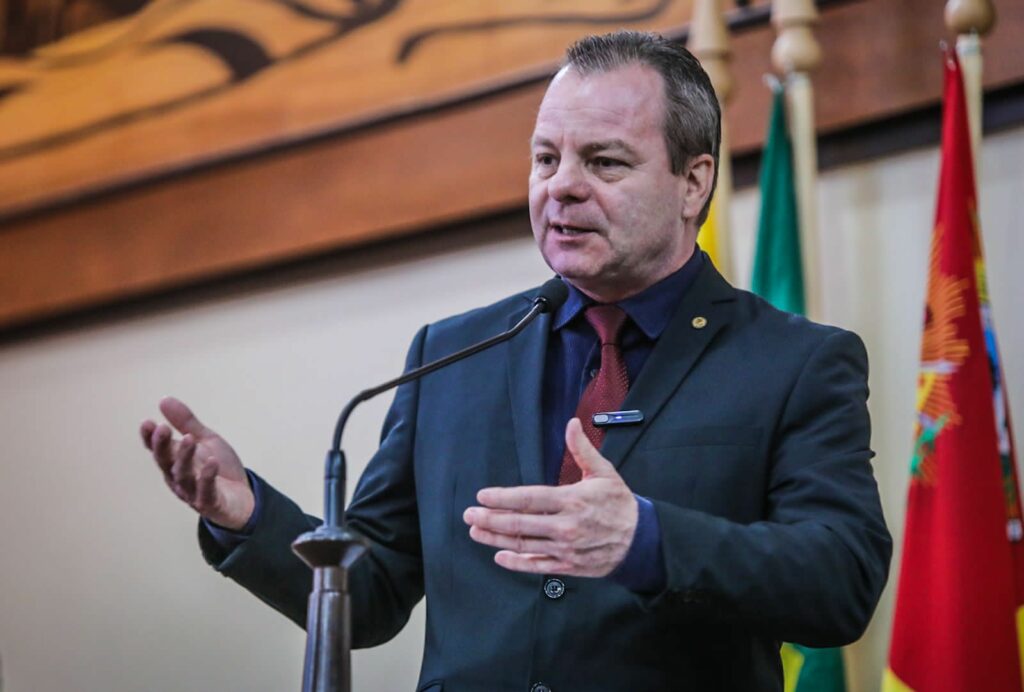 Longo propõe audiência pública para discutir medidas que minimizem efeitos climáticos no Acre