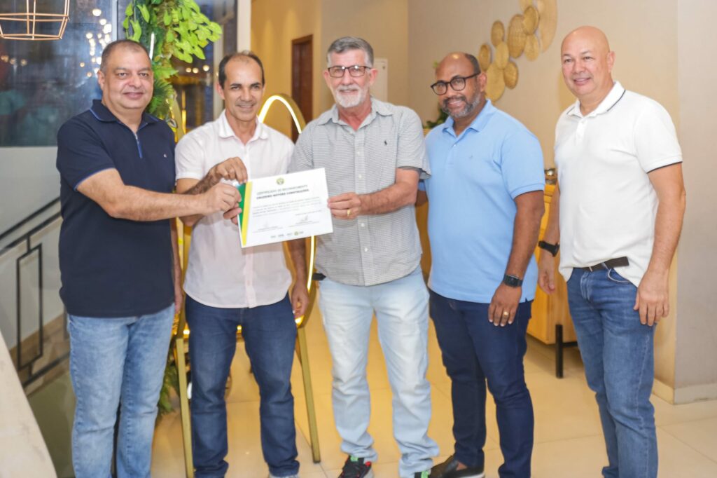 Setor industrial recebe homenagem em Cruzeiro do Sul