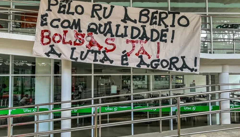 Ufac anuncia bolsa alimentação de R$ 250 para alunos em situação de vulnerabilidade