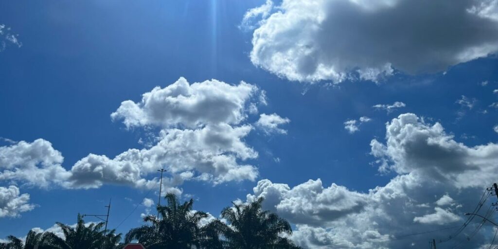 Sol com chance de pancadas de chuvas em áreas isoladas do Acre nesta quinta-feira (27)