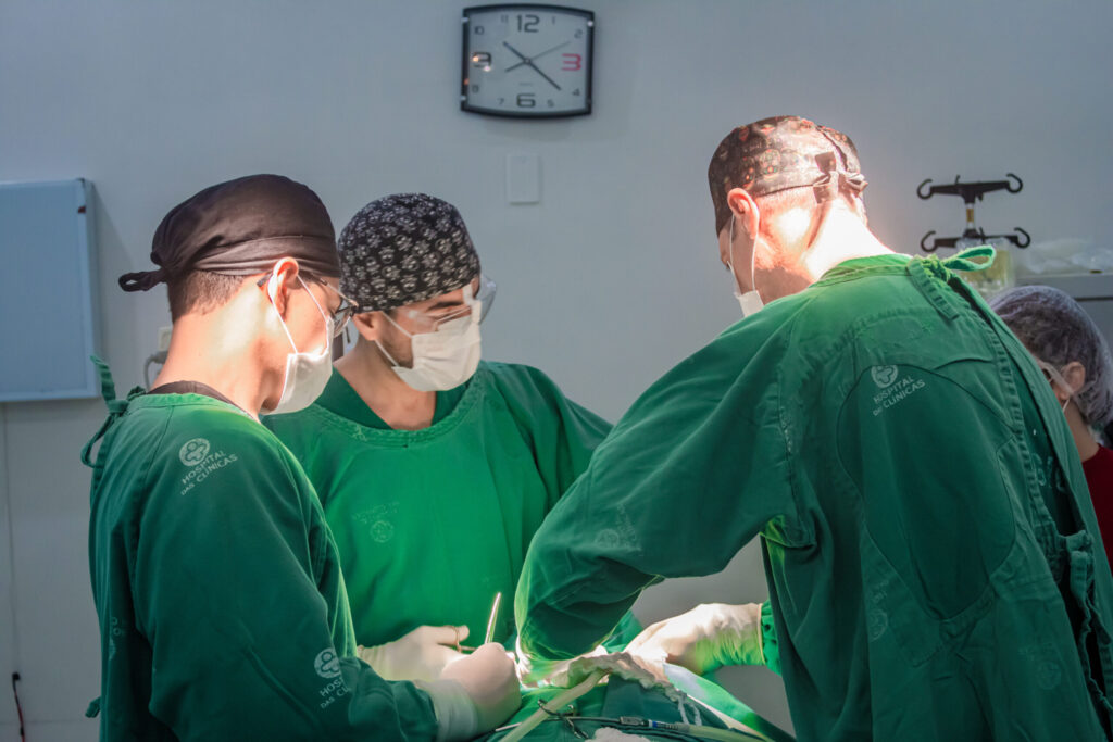 Com tumor raro na mandíbula, paciente tem qualidade de vida restaurada após cirurgia bucomaxilofacial na Fundhacre