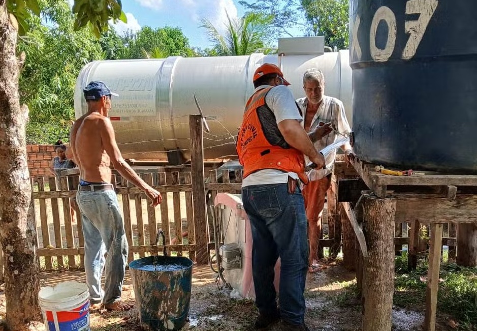 Sem chuvas significativas há 23 dias, comunidades rurais de Rio Branco passam a receber água potável