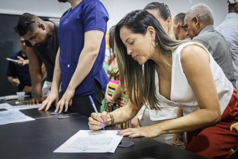 Novos servidores são empossados para reforçar serviços de saúde no Juruá