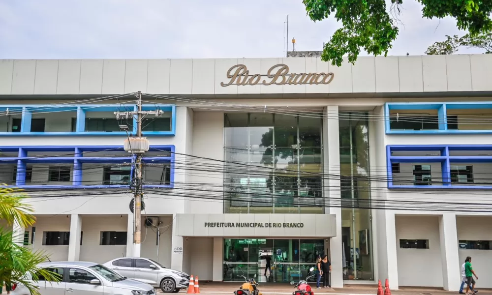 Prefeitura de Rio Branco vai pagar R$ 20 mil para criadores do hino da cidade