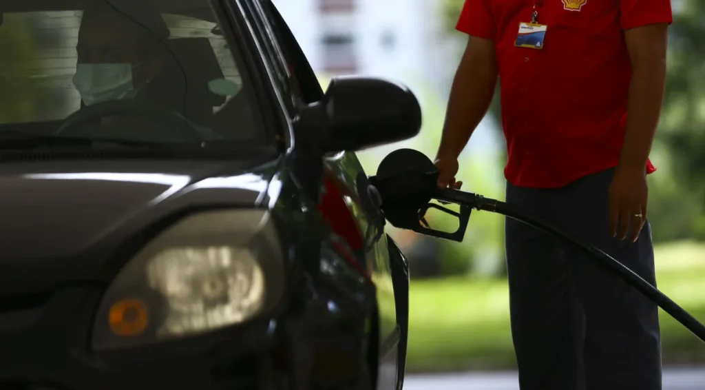 Acre começa julho com a gasolina e diesel mais caros do país