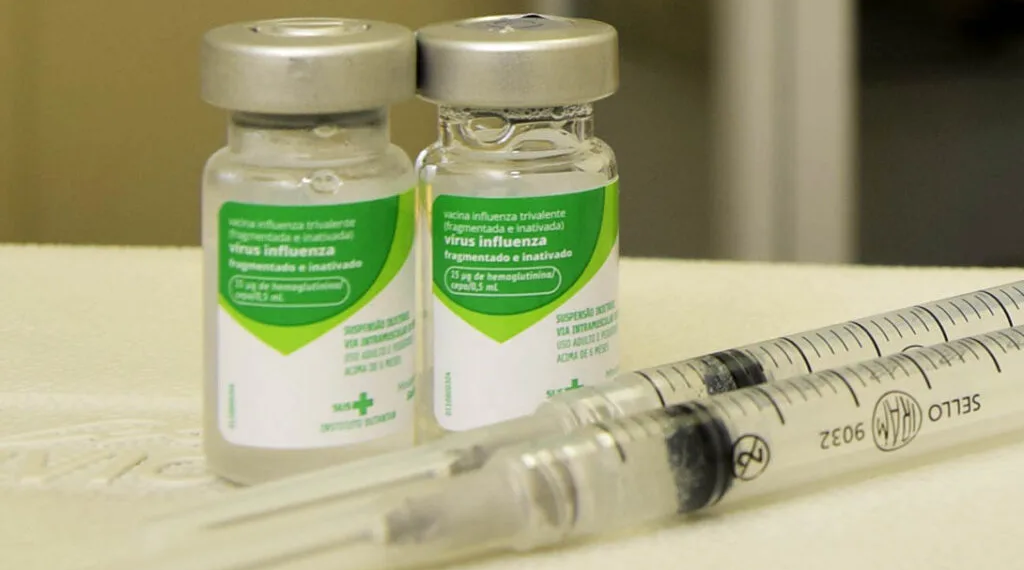 Acre recebe 10 mil doses antecipadas da vacina da gripe do Ministério da Saúde