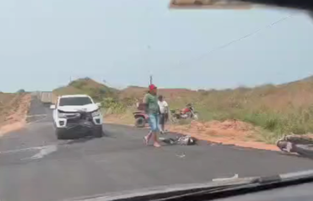 Homem morre após colisão entre moto e caminhonete na BR-364