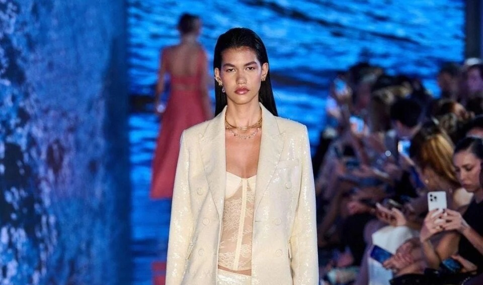 Do Acre, modelo de 17 anos assina com agência em Paris e embarca para carreira internacional