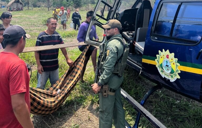 Mulher indígena grávida é transferida de Assis Brasil para Rio Branco de helicóptero
