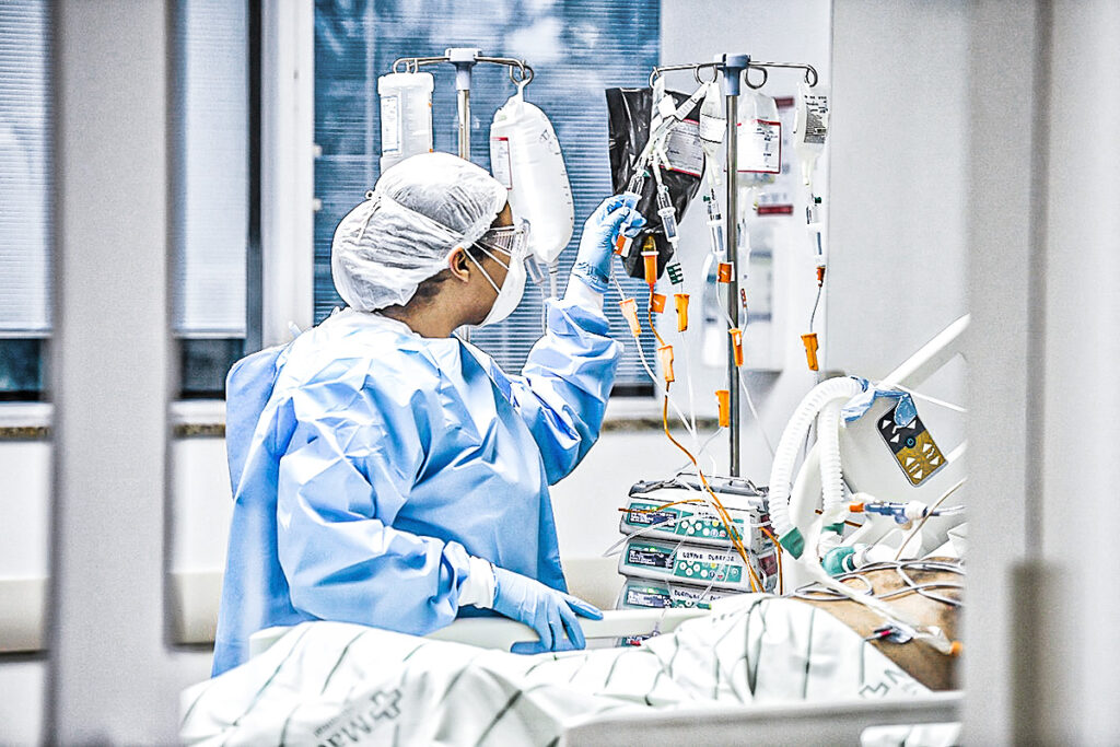 Em 2024, foram registrados mais de 1,9 mil casos de Covid-19 e 11 mortes no Acre