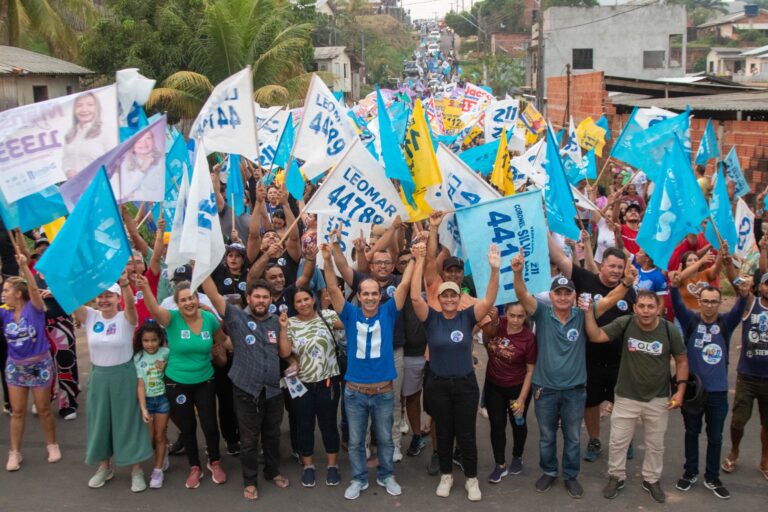 Bairro João Alves acolhe Zequinha e Delcimar em caminhada