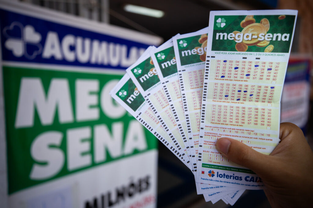 mega-sena-acumula-e-premio-vai-a-r$-105-milhoes.-confira-os-numeros