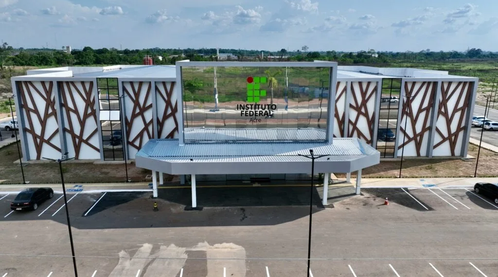 Inscrições para 1.320 vagas em cursos técnicos e superiores do Ifac já estão abertas