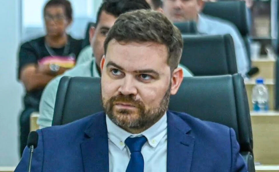 Promotor recomenda que Bocalom vete projeto “Bíblia nas Escolas”, do pastor Arnaldo Barros