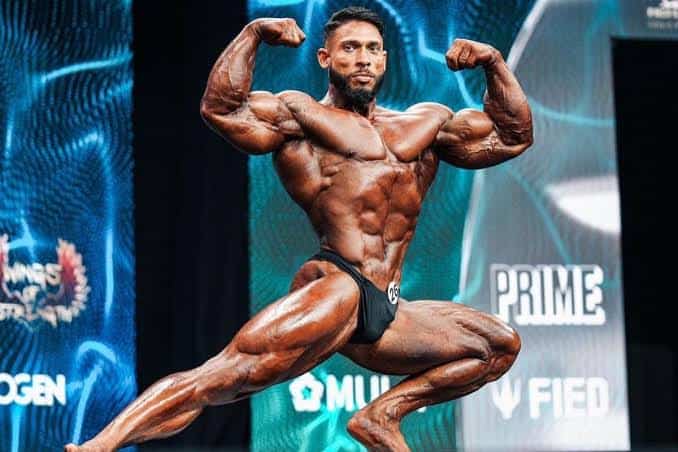 Ramon Dino sobe no palco do Mr. Olympia neste sábado (12), em Las Vegas; saiba como assistir