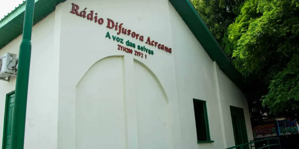 Acre institui ‘Minuto Mulher’ em rádios públicas para prevenir e coibir casos de violência