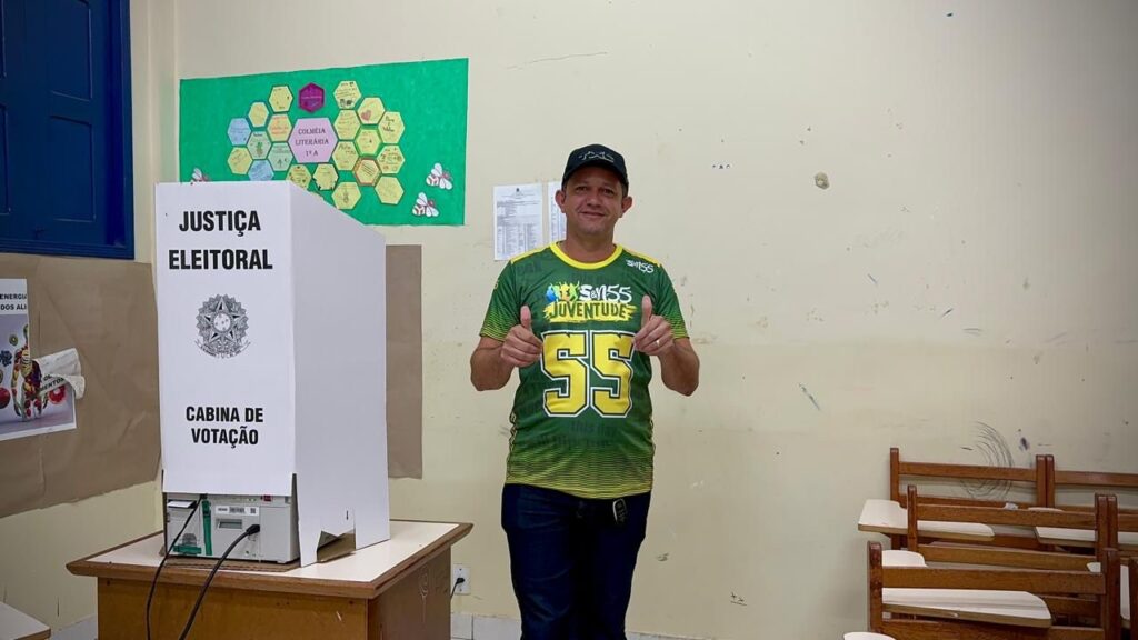 Salatiel Magalhães Vota em Rodrigues Alves e Compartilha Expectativa Positiva para a Eleição