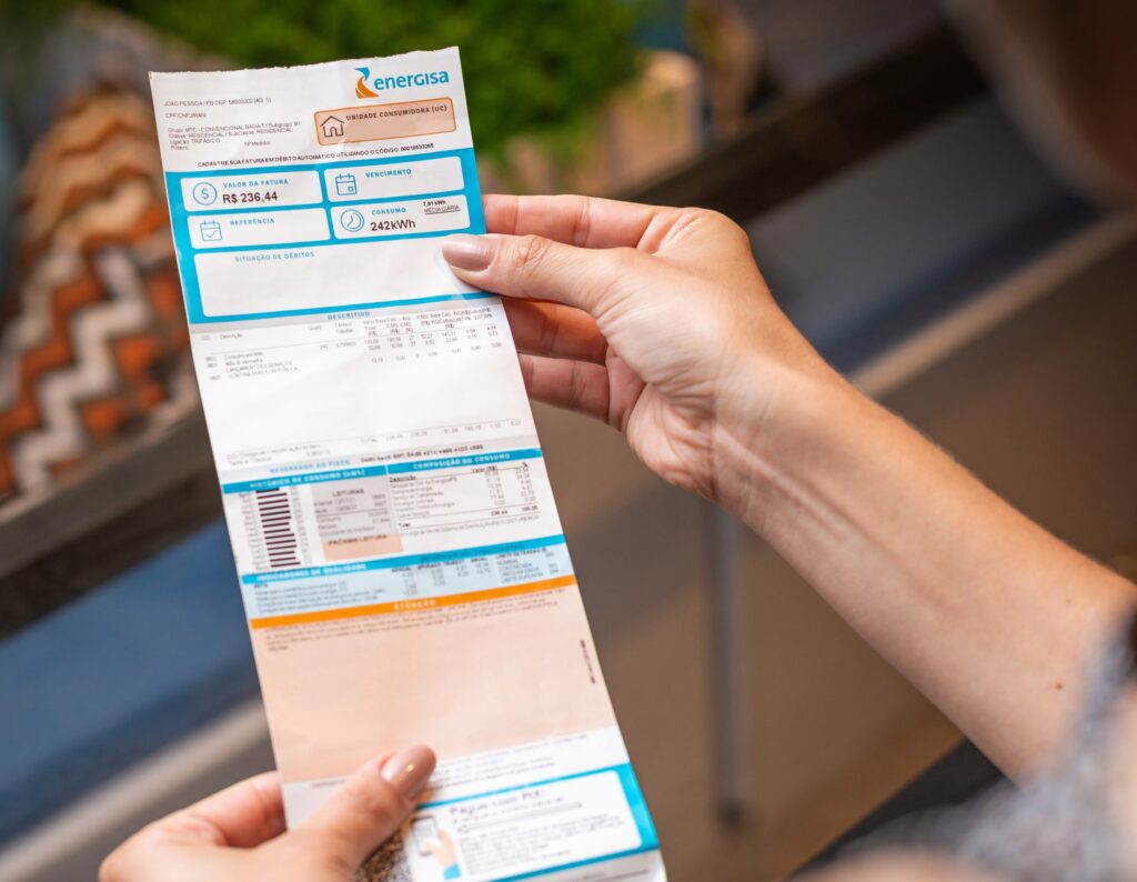 Conta de energia elétrica fica mais cara a partir de hoje