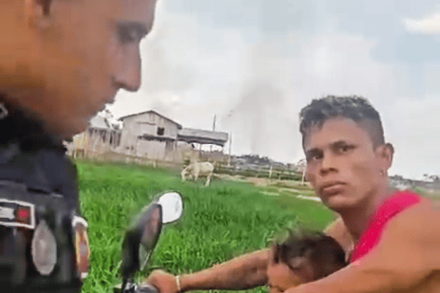 No Acre, faccionado pede que policiais respeitem o Comando Vermelho e é preso junto com a mãe