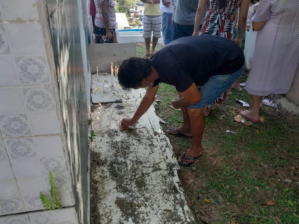 “Muita gratidão pelos meus entes queridos”, diz cruzeirense ao visitar cemitério neste Dia dos Finados