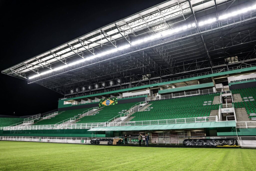 Santa Cruz do Acre e Flamengo: Mais de 10 mil pessoas são esperadas para amistoso, que marca reabertura do Arena da Floresta