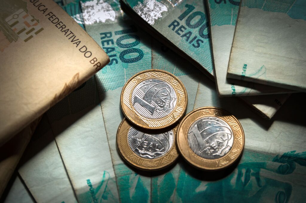 Em mais de 10 meses, AC paga R$ 5,1 bilhões em impostos e valor já supera 2023