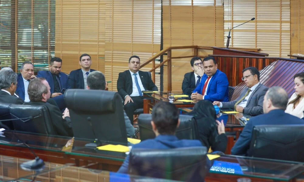 Após desentendimentos, deputados e governo chegam a acordo e emendas ficam em R$ 4 mi