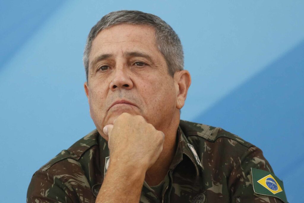 exercito-muda-local-onde-braga-netto-ficara-preso-no-rio