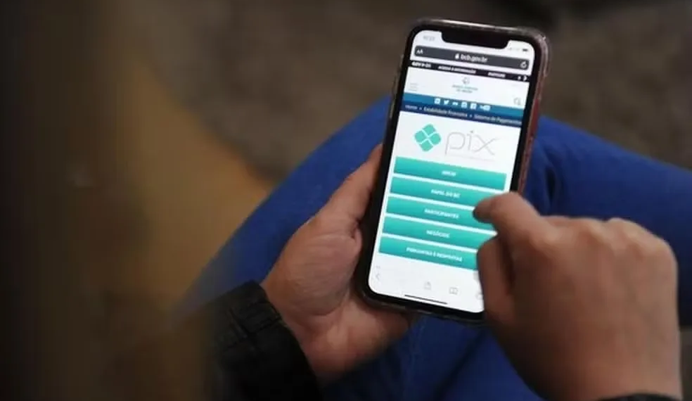 Pix bate recorde e aproxima-se de 240 milhões de transações em um dia
