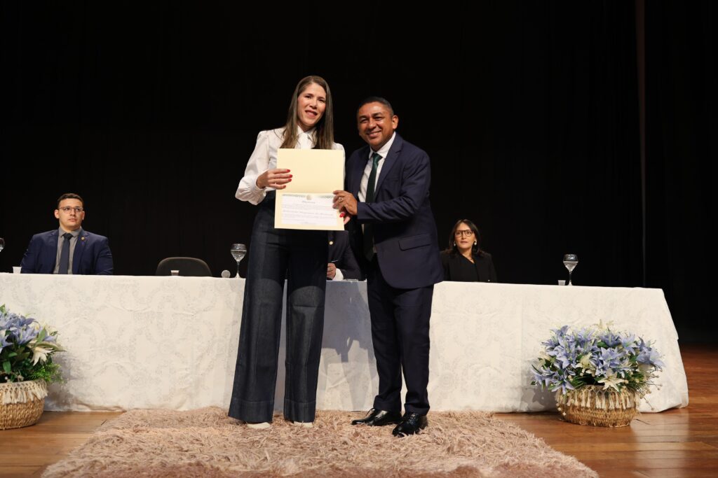 Reeleito e diplomado, César Andrade destaca planos para nova gestão em Porto Walter