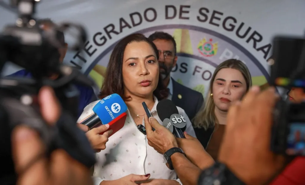 Mailza entrega veículos e equipamentos em investimento de R$ 3,5 milhões na segurança