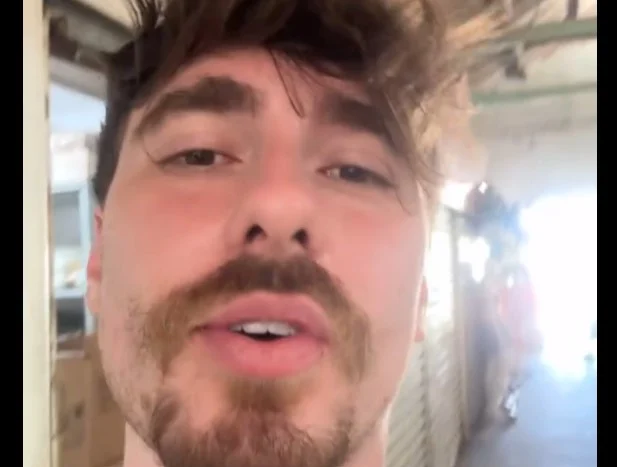 No Acre, youtuber lamenta ter que tomar banho todo dia: “em São Paulo é fresquinho”