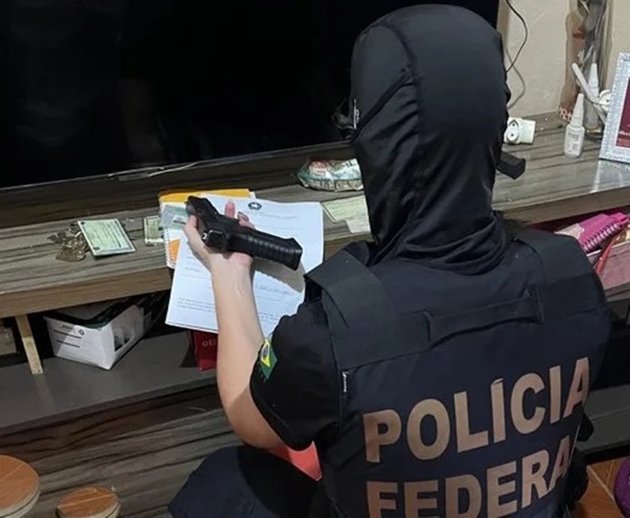 Operação cumpre 12 mandados judiciais contra membros de organização criminosa no AC