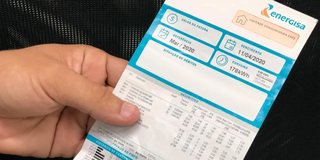 Consumidora é indenizada em R$ 3 mil após cobrança indevida de faturas de energia elétrica no AC