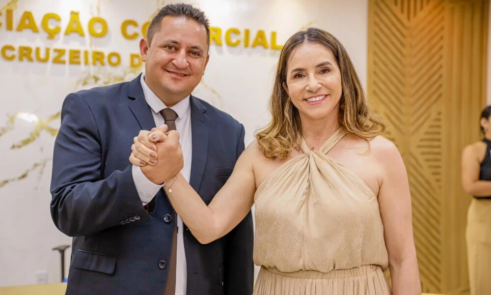 Albi Bandeira e Núcia Melo são eleitos para assumir a presidência da Associação Comercial de Cruzeiro do Sul