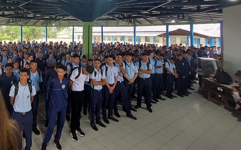 Mais de 13 mil alunos iniciam o ano letivo em Cruzeiro do Sul