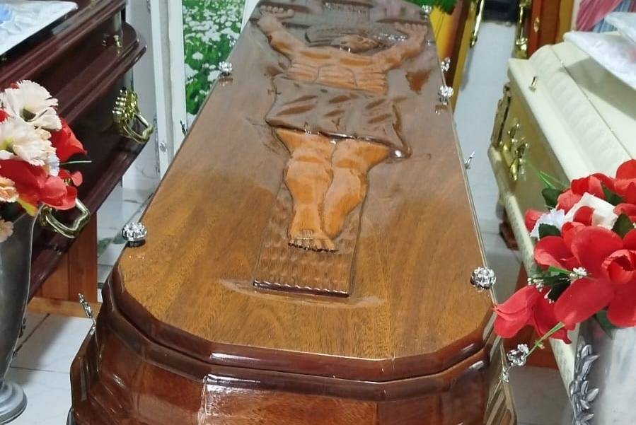 Em Sena Madureira, caixão mais caro custa 23 mil reais