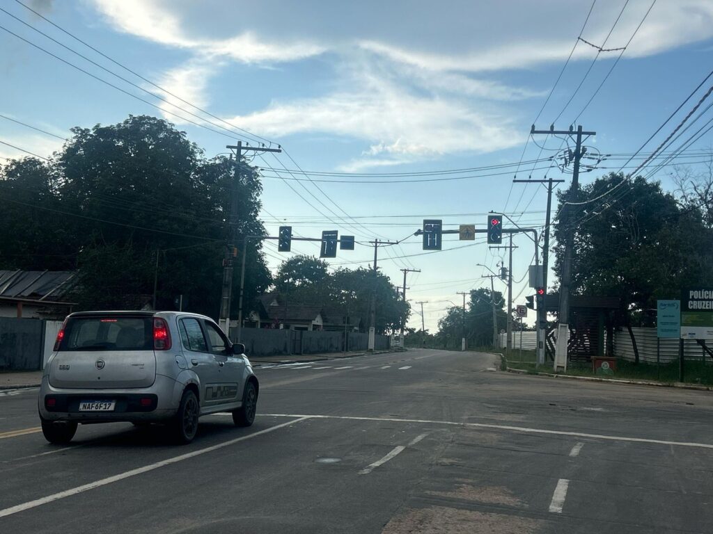 Prefeitura e Detran realizam estudo técnico para implantação de novo modelo de semáforo em Cruzeiro do Sul