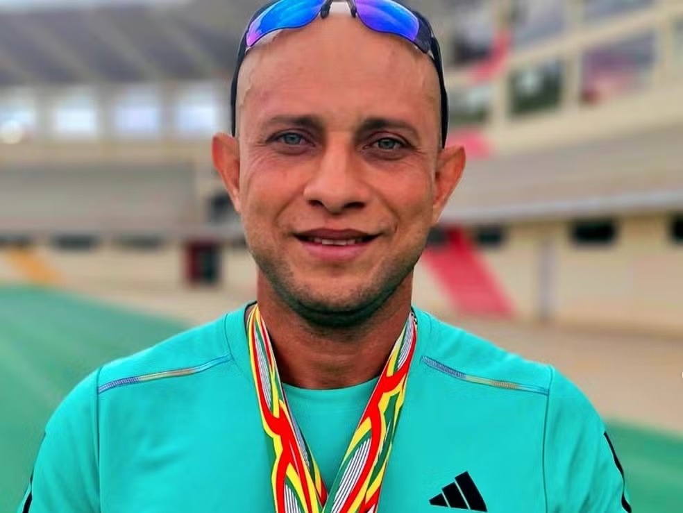 Atleta acreano conquista três ouros e bate recordes no Sul-Americano de Atletismo