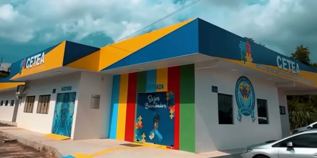 Sesacre firma parceria para atendimento multiprofissional a pessoas com autismo em Cruzeiro do Sul