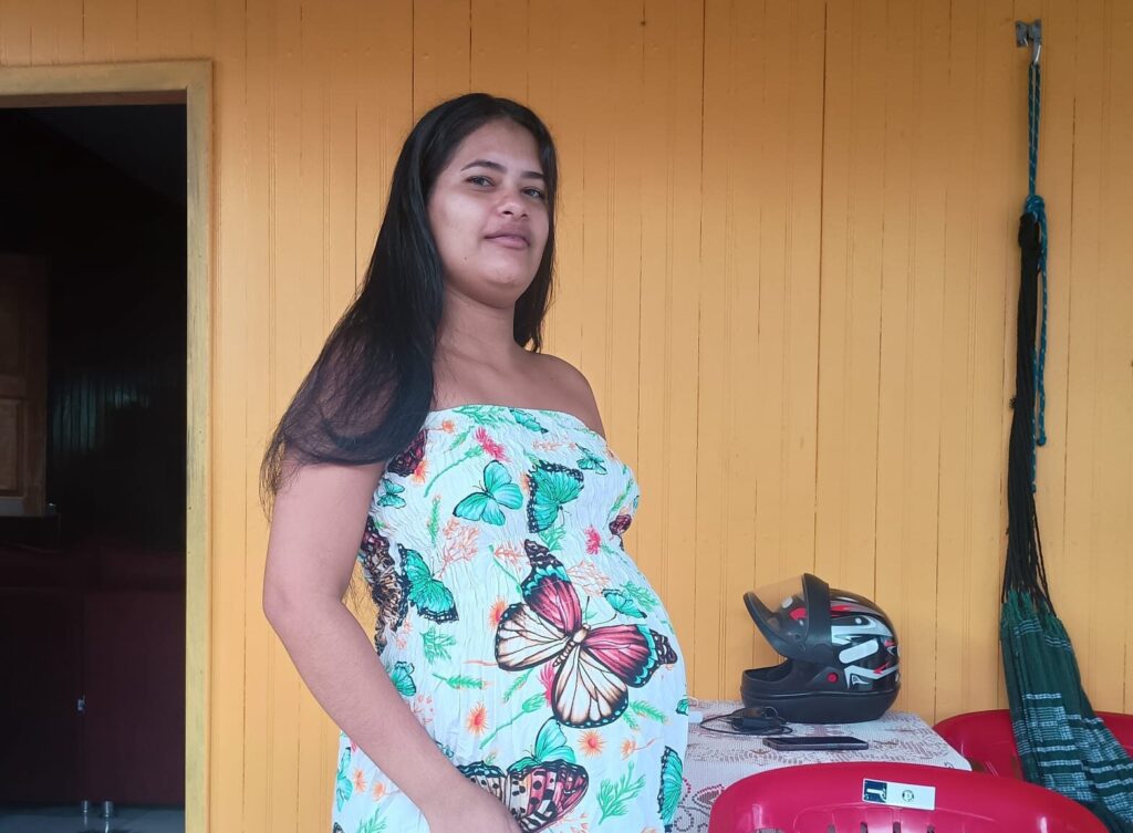 Jovem descobre gravidez de trigêmeos após sofrer acidente no interior do Acre
