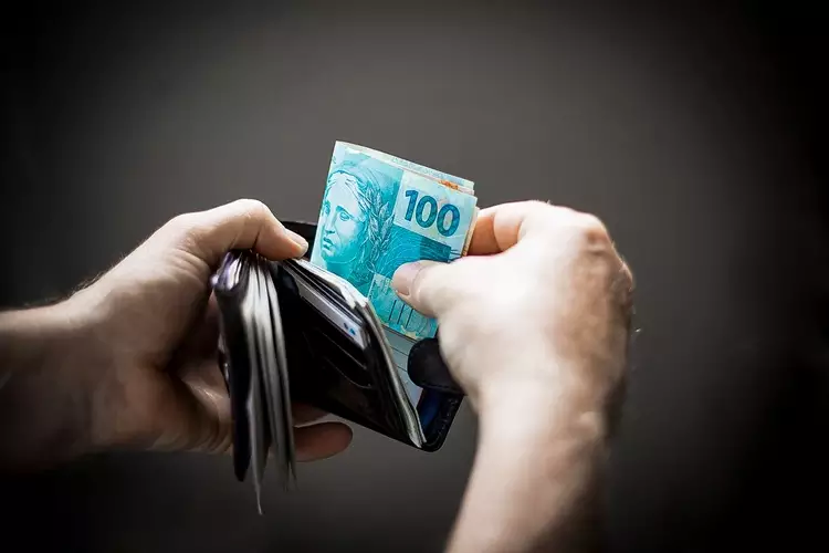 Governo do AC anuncia antecipação do salário de março para servidores públicos