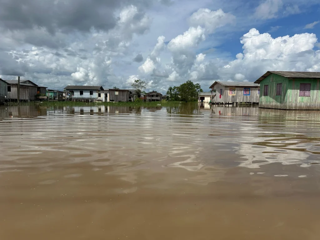 Cruzeiro do Sul decreta emergência por conta das inundações